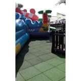 BALDOSA DE CAUCHO ANTITRAUMA 400X400X25MM COLOR VERDE ARTPLAST